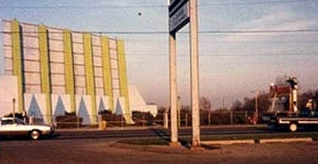 Algiers Drive-In Theatre - Screen - Photo From Rg